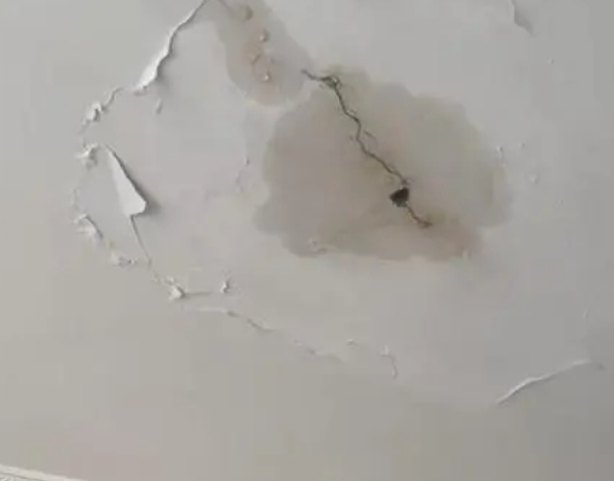 旬邑阳台漏水维修公司分享下屋面防水工程质量问题原因分析